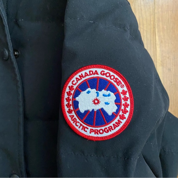 Canada Goose Black Shelburne Parka Size Small - Picture 4 of 11